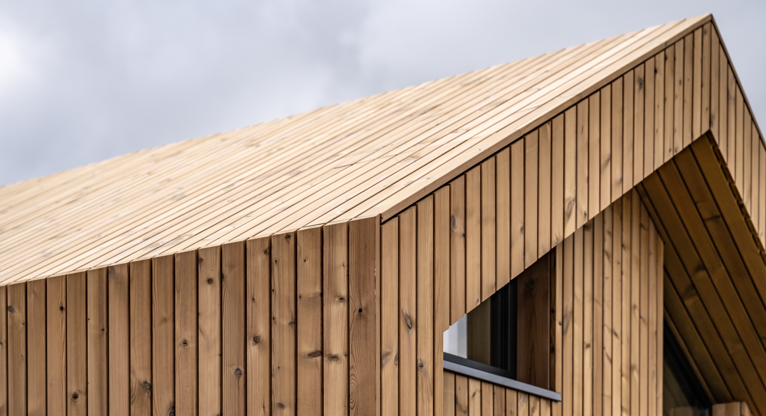 Thermowood aan de buitenkant