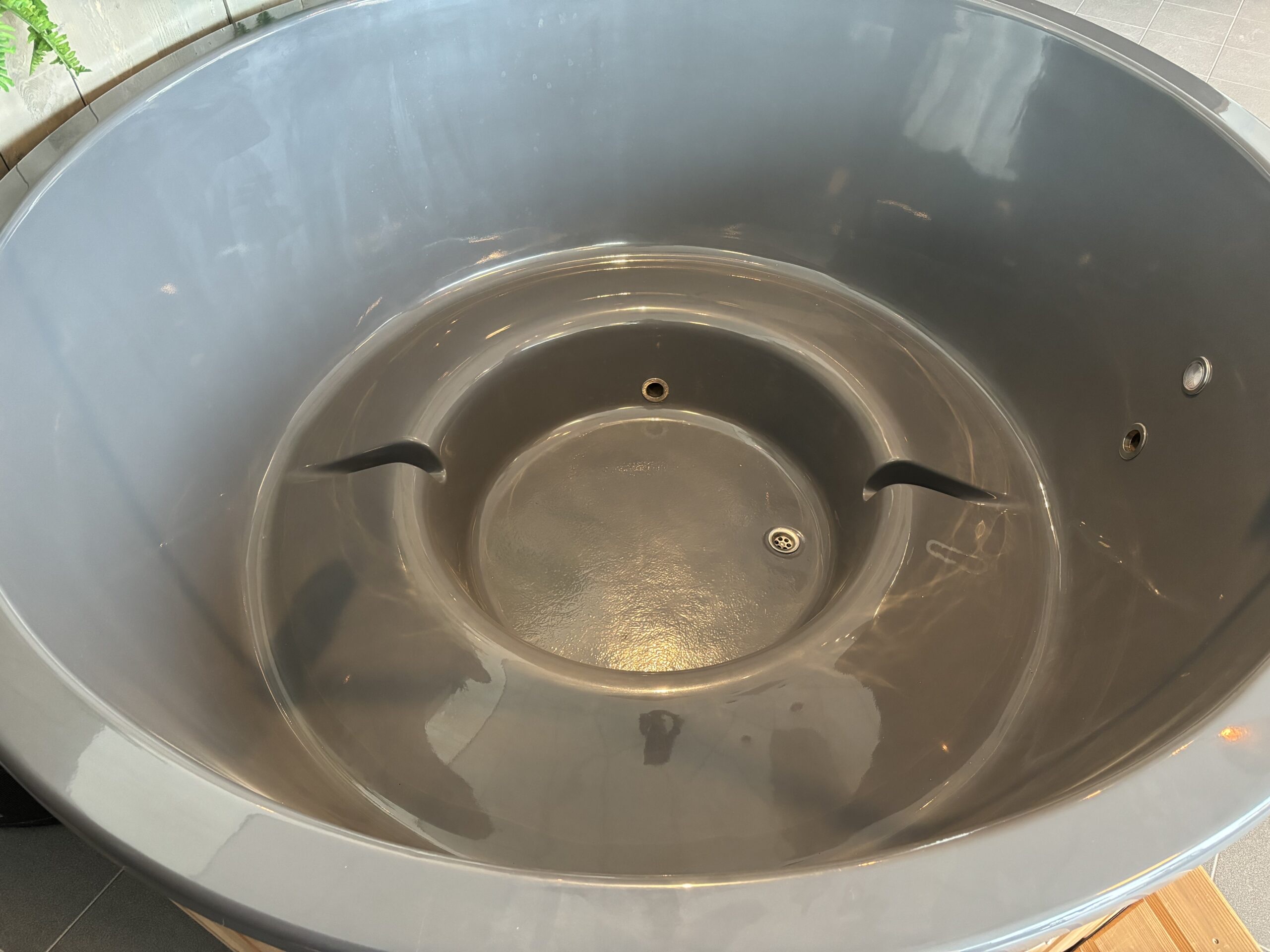 Ergonomische schaal in kleur naar keuze